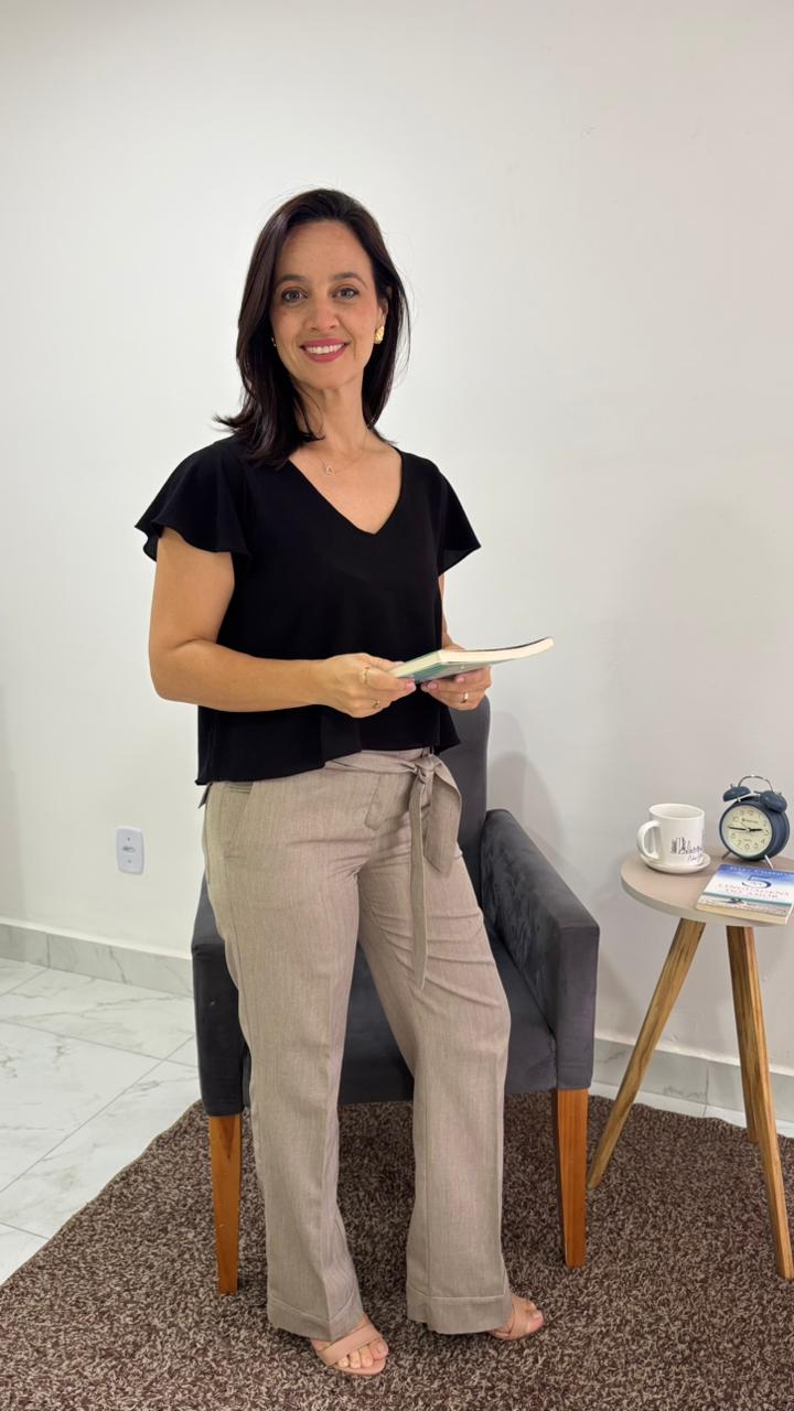 Caroline Bastos no consultório