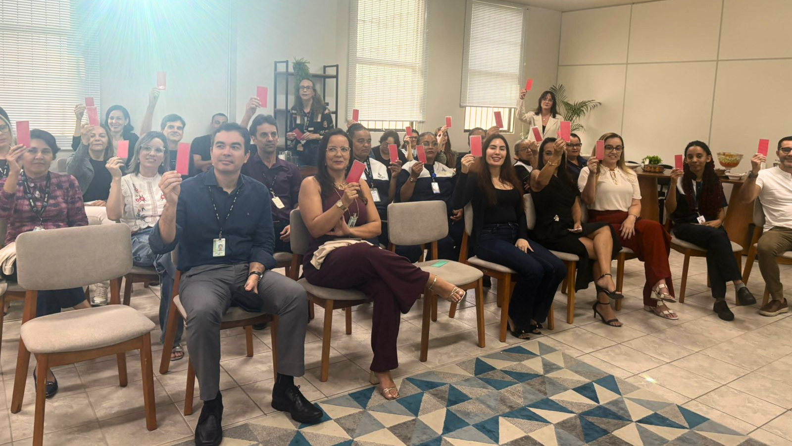 Dinâmica interativa na palestra sobre saúde mental